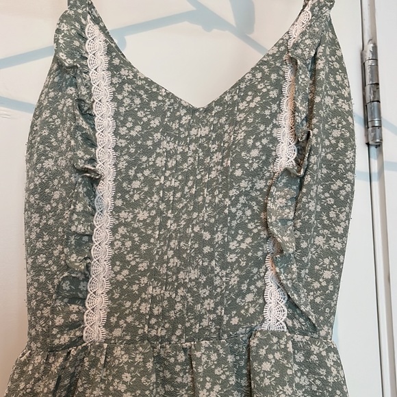 Small summer dress - Picture 3 of 5